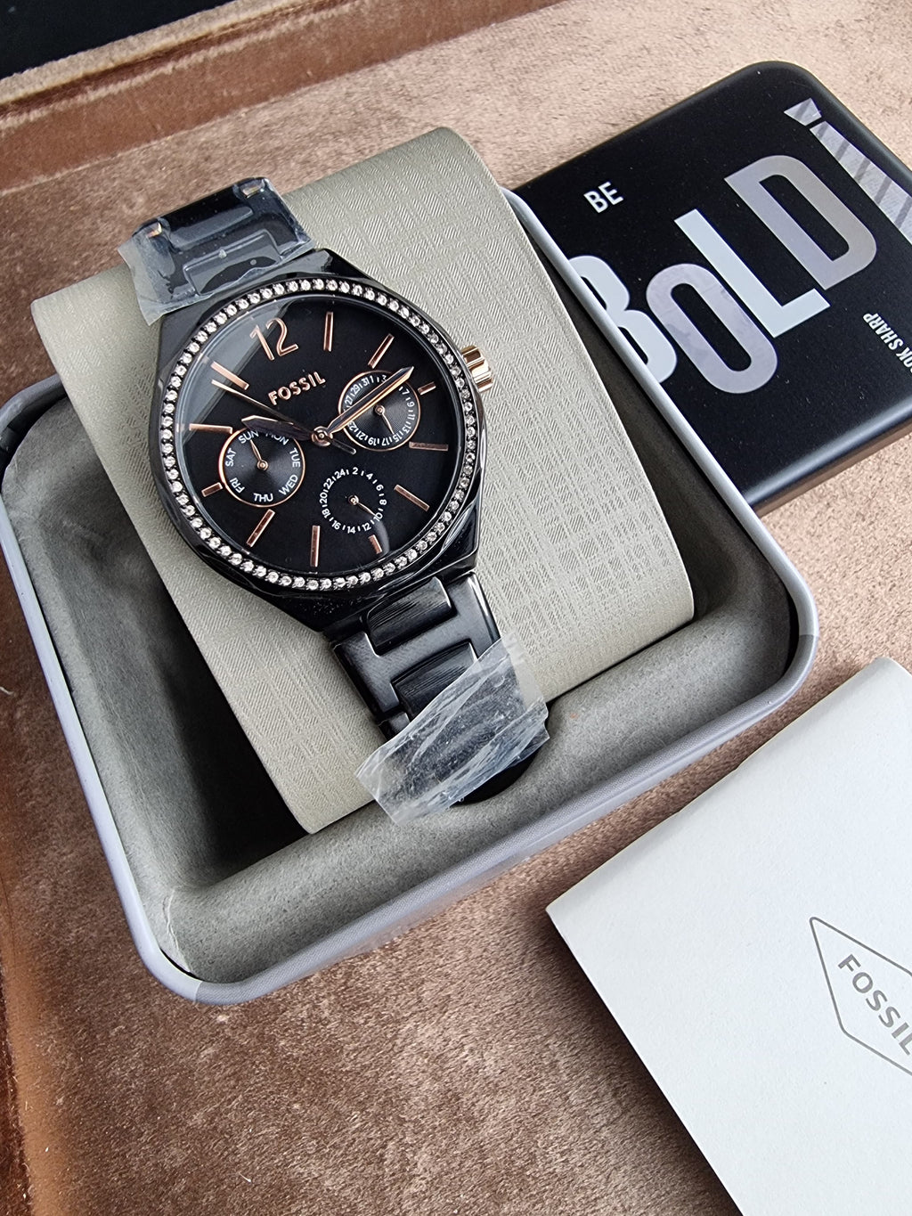 Fossil Evanston His & Her Black Stainless Steel Multifunction Couple Watch Set – BQ2645SET
Women's Dial Size 36mm
Men's Dial size 45mm