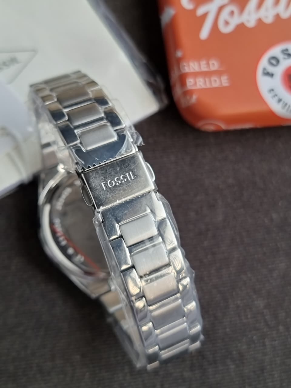 Fossil Scarlette Quartz Silver Dial Ladies Watch Item ES5300