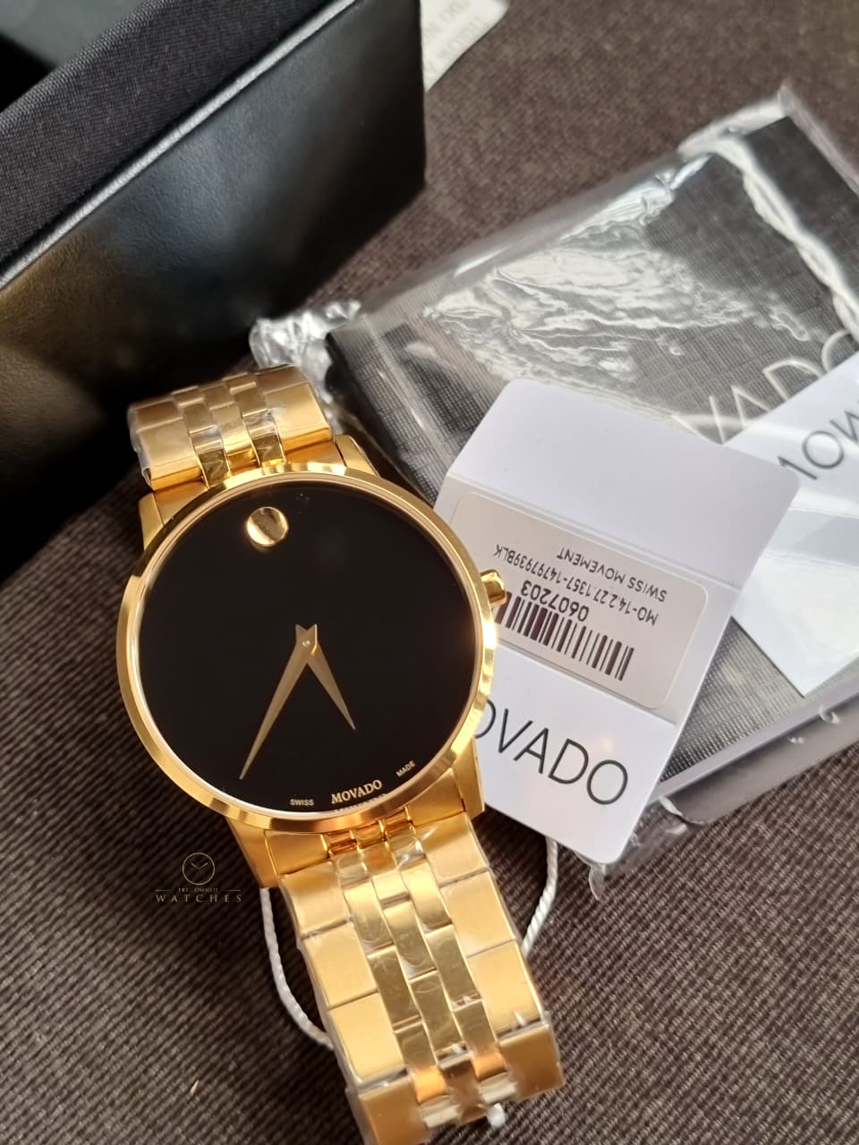 Movado 
Museum Classic Black Dial Yellow Gold PVD Men's Watch
0607203