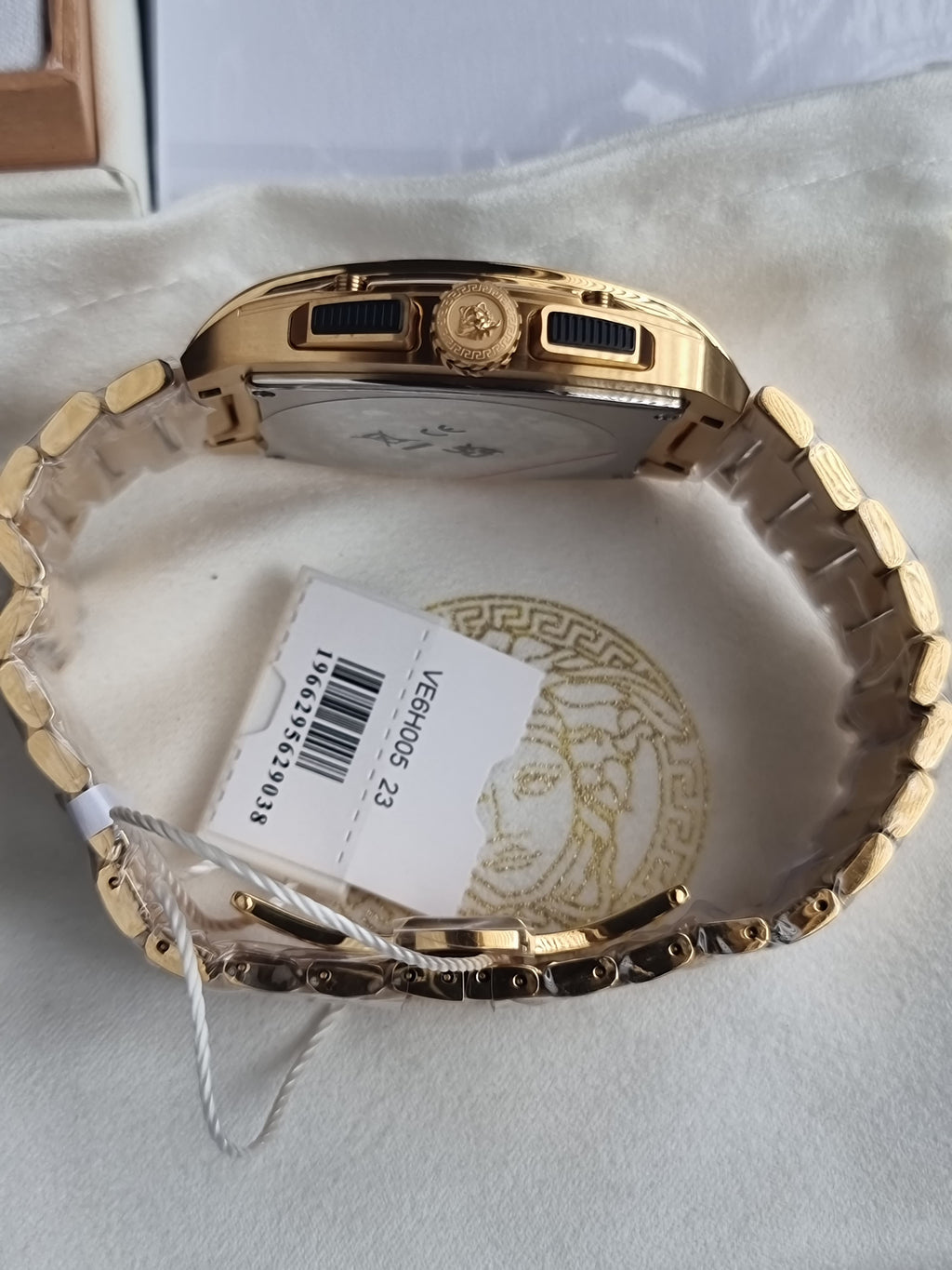 Versace Dominus Gold Stainless Steel Black Dial Chronograph Quartz Watch for Gents - VE6H00523