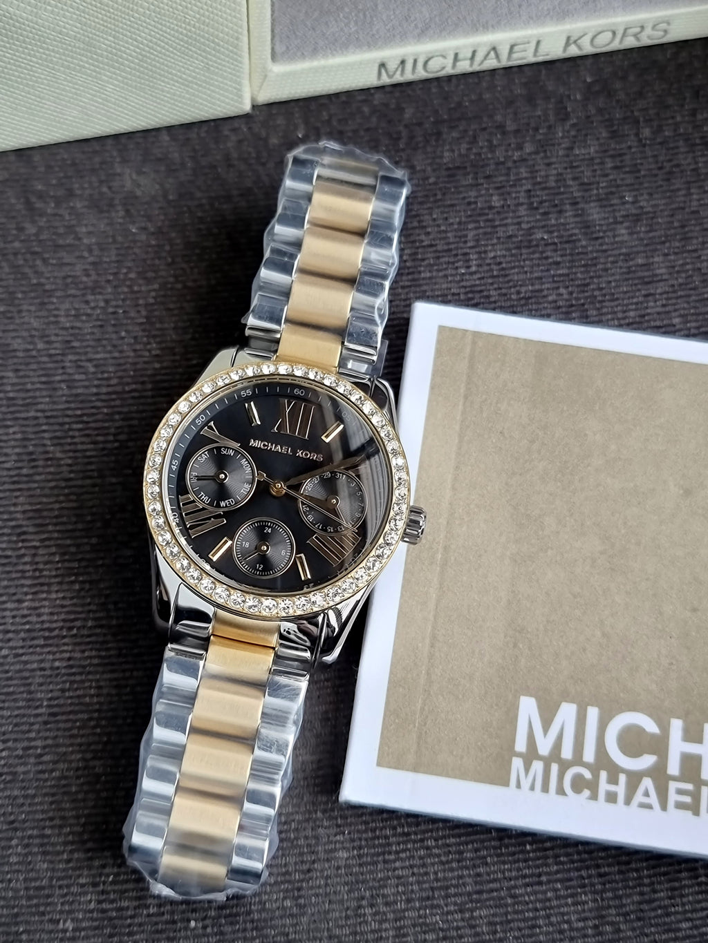 Michael kors Lexington Quartz Black Dial Ladies Watch
MK4925