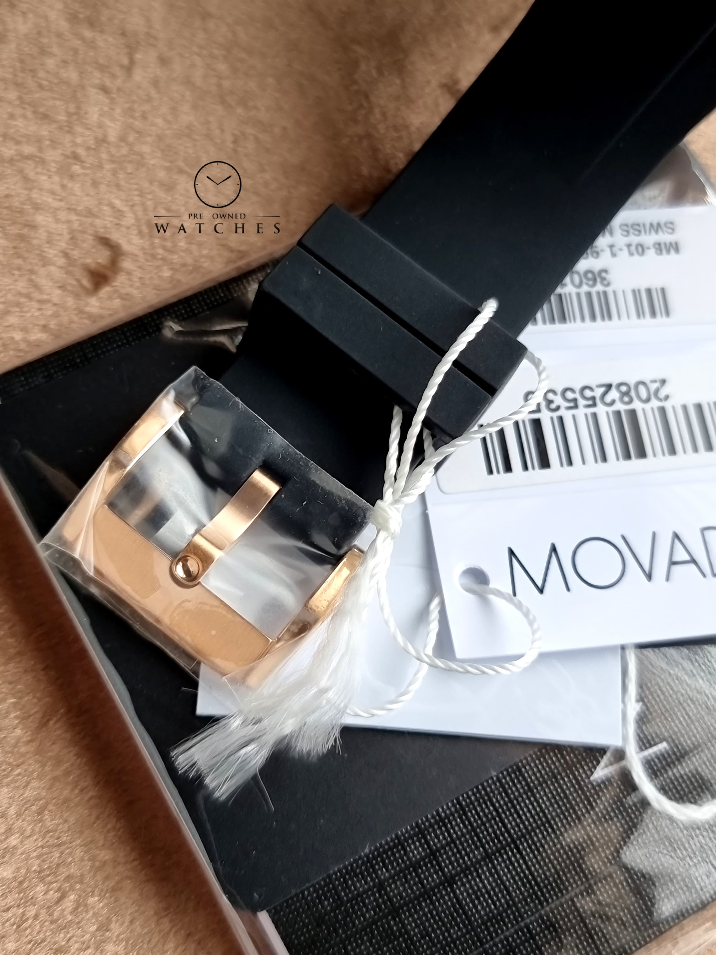 Movado Bold Men Quartz Green 42mm Dial Analog Silicone Watch 3601296