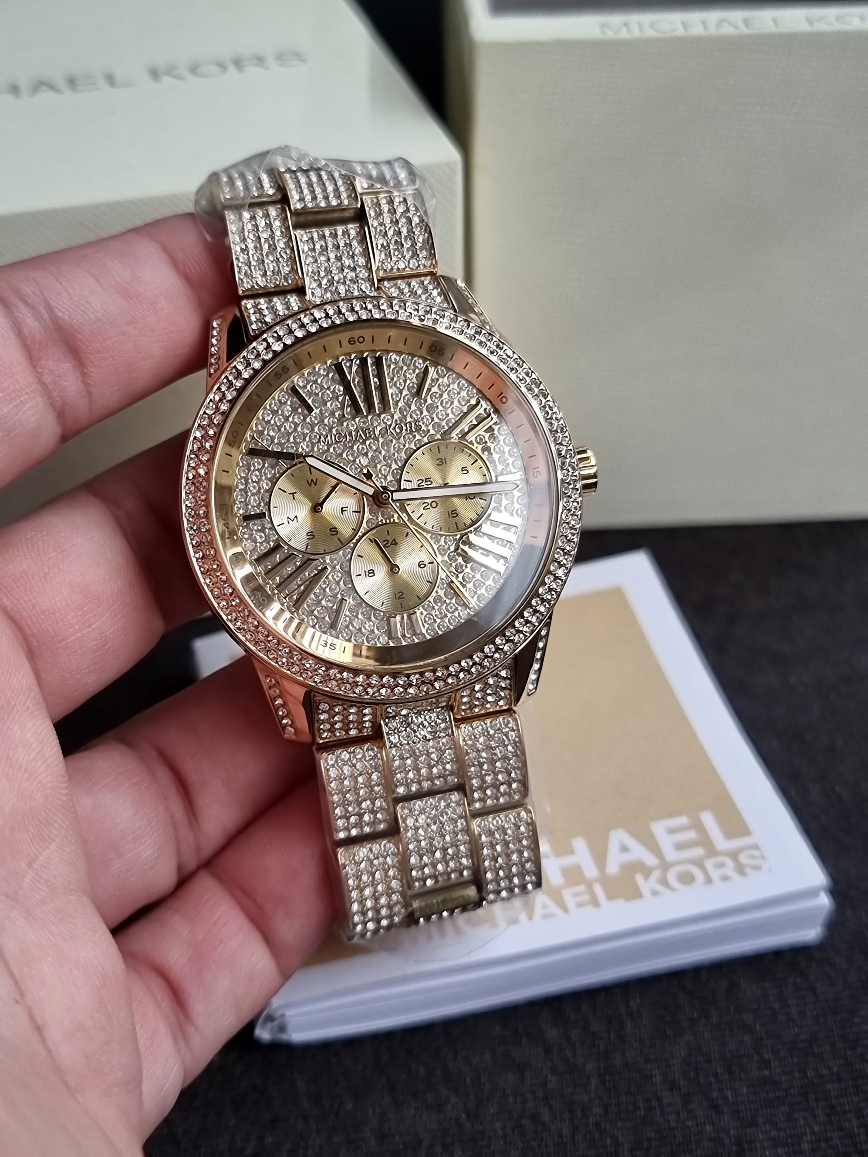 Michael Kors MK6789 Bradshaw Gold Tone Stainless Steel Pave Glitz Women's 42mm Bracelet Watch