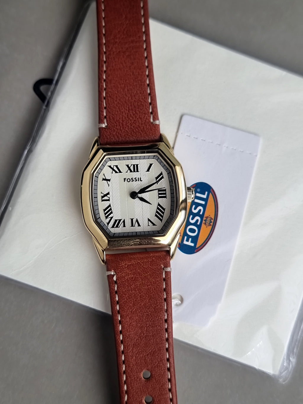 Fossil Harlow Three-Hand Brown Leather Cream Dial Women’s Watch ES5364